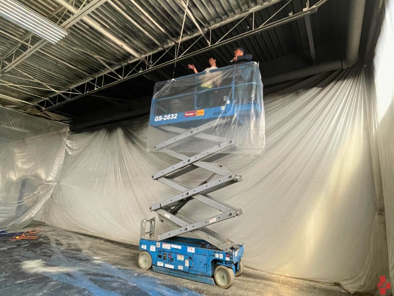 Lift used for D4 painters in an industrial building in Muskegon, MI